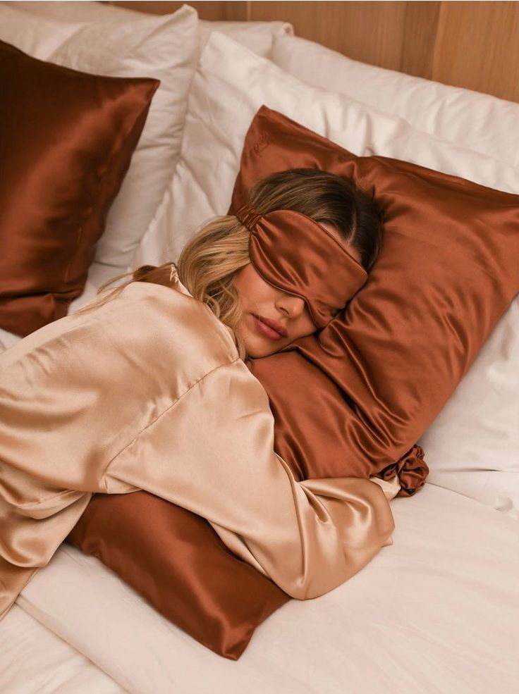 Nordic Silk Pillowcase™ Luxury Bed Pillow Cover for Deep Sleep & Hair Care - My Store